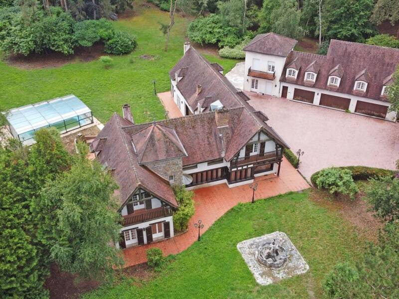 Maison à vendre, 628m², POIGNY LA FORET