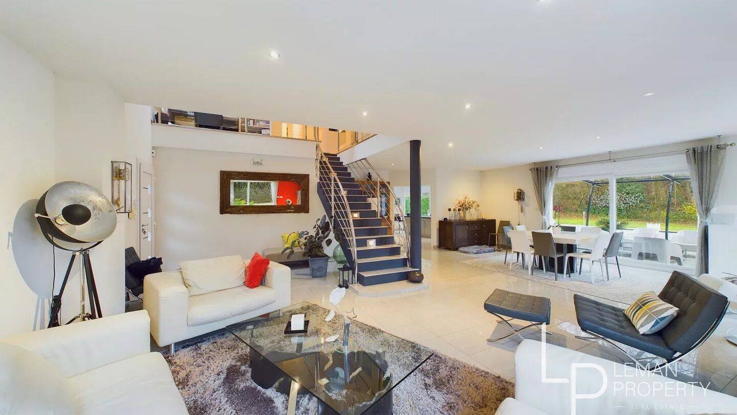 Maison à vendre, 260m², VEIGY FONCENEX