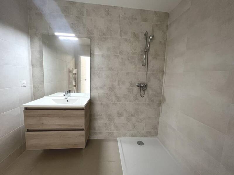 Maison à louer, 39m², VALBONNE