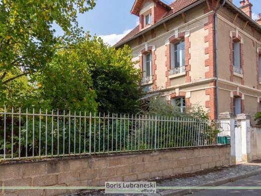 Maison à vendre 338 000 € 6 pièces 4 chambres 145 m² 462 m² de terrain Les Moreaux Auxerre 89000