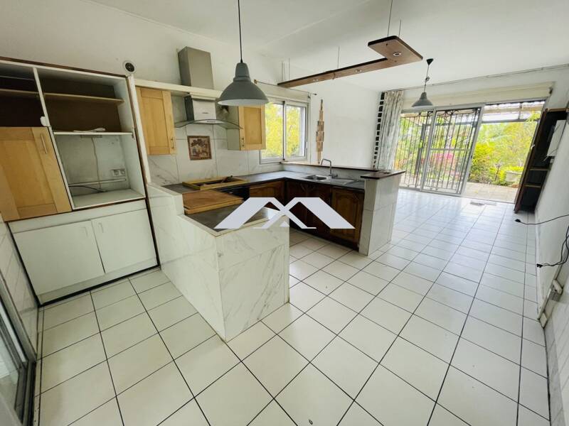 Maison à vendre, 254m², LE TAMPON