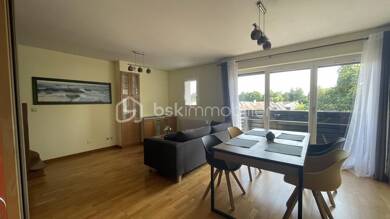 Duplex à louer 1 315 € 4 pièces 3 chambres 80 m² Dernier étage, Étage 2/2 Le Lac Grande Ile A Voisins-le-Bretonneux 78960