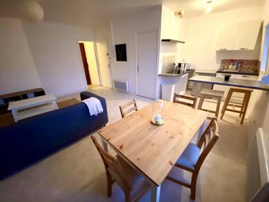 Appartement à louer 550 € 2 pièces 1 chambre 38,5 m² Dernier étage, Étage 2/2 Armentières 59280