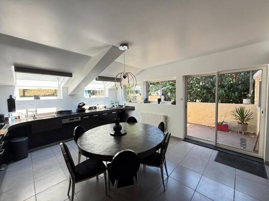Maison à vendre 199 500 € 5 pièces 3 chambres 140 m² 525 m² de terrain Estang 32240