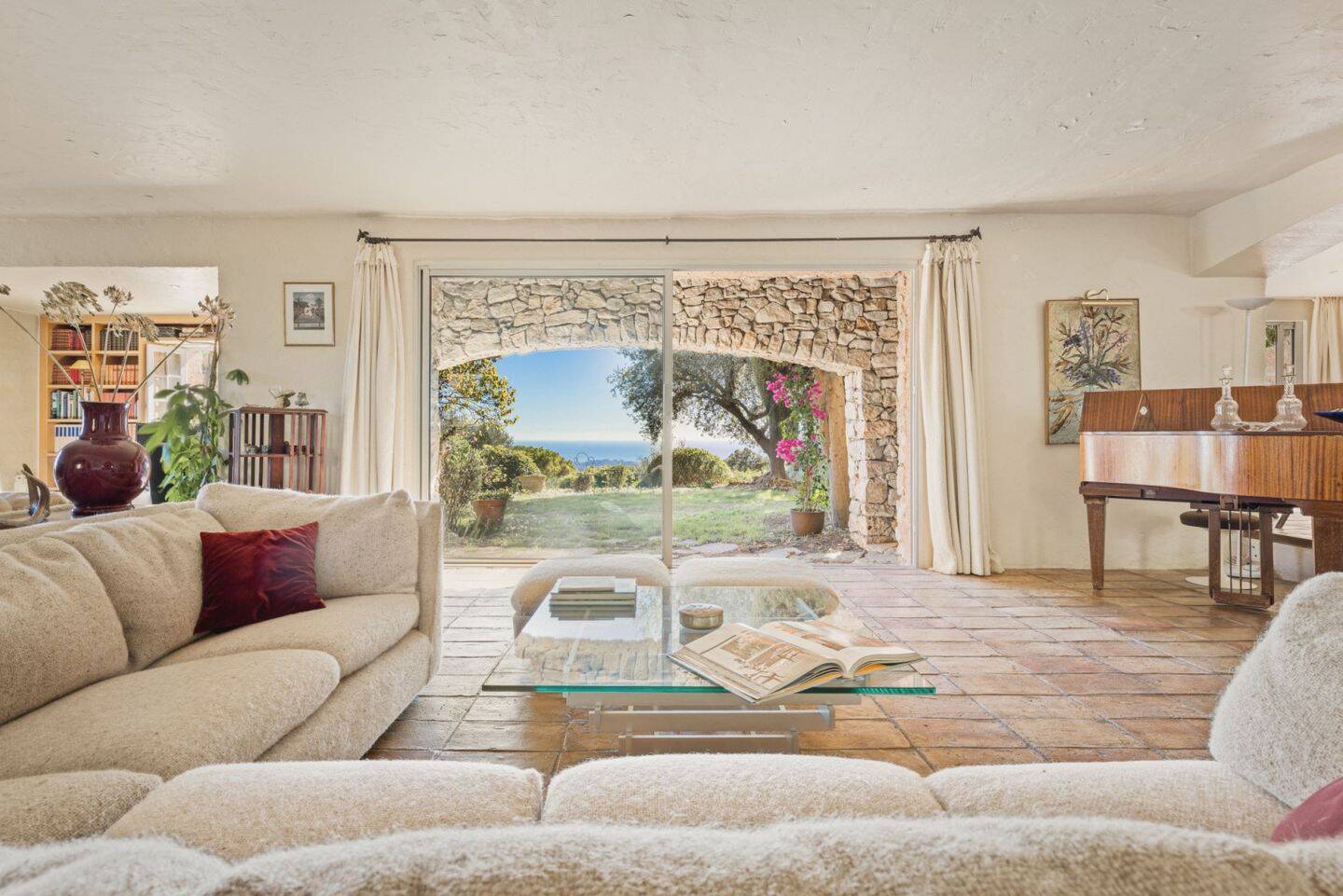 Maison à vendre, 328m², TOURRETTES SUR LOUP