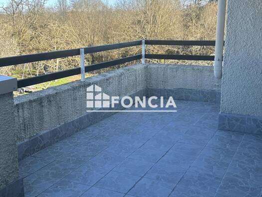 Appartement à vendre 165 000 € 4 pièces 2 chambres 90 m² Étage 3/3 Villeneuve-sur-Lot 47300