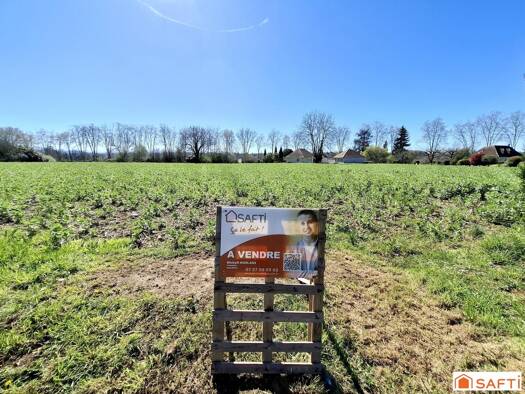 Terrain constructible à vendre 43 000 € 2 148 m² de terrain Navarrenx 64190