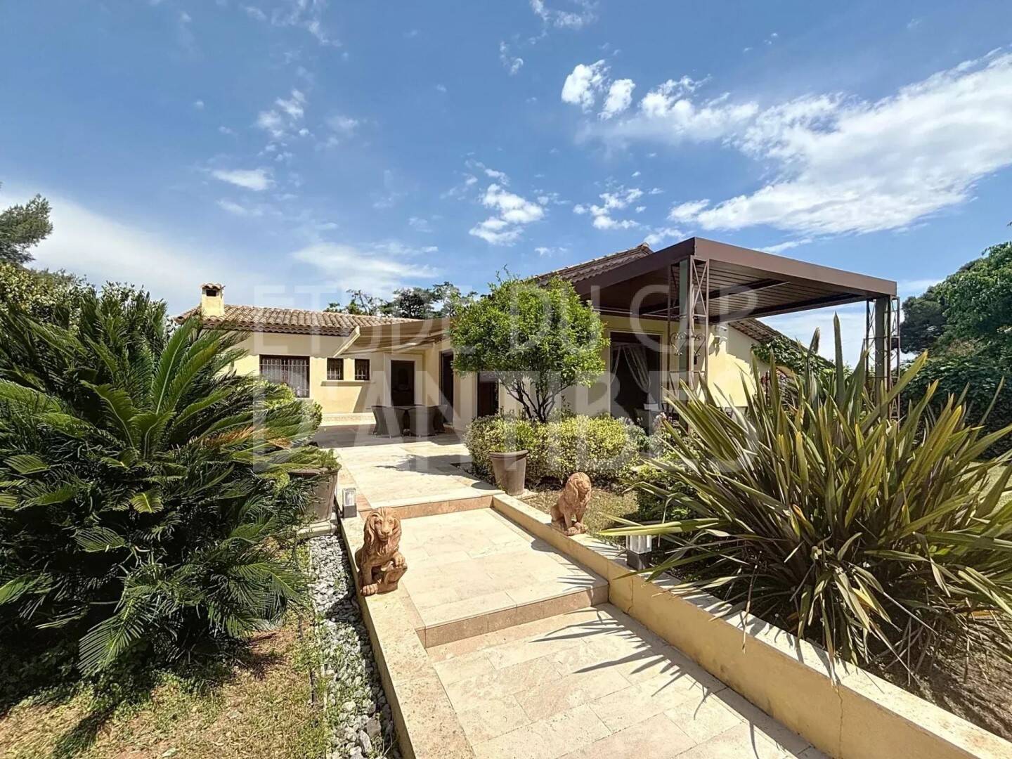 Maison à vendre, 227m², ANTIBES