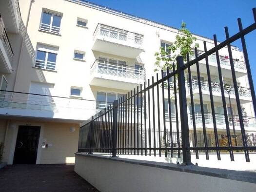 Appartement à louer 773 € 2 pièces 1 chambre 38 m² Étage 1/4 Rive Droite-Apport Paris Gare Corbeil-Essonnes 91100