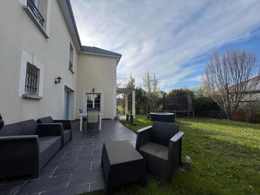 Maison à vendre 420 000 € 9 pièces 7 chambres 230 m² 649 m² de terrain Bas Clos-Nord Est Saint-André-les-Vergers 10120