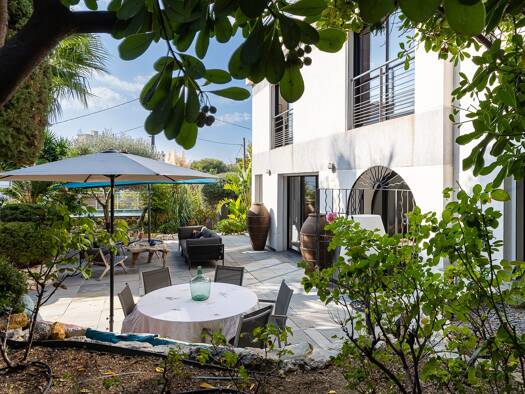 Maison à vendre 2 295 000 € 7 pièces 5 chambres 217 m² 1 000 m² de terrain Saint Victor Marseille 7ème arrondissement 13007