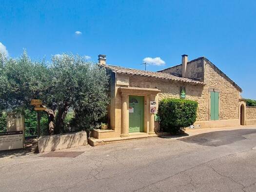 Maison en viager occupé Bouquet 78 700 € 5 pièces 3 chambres 143 m² 250 m² de terrain Castillon-du-Gard 30210