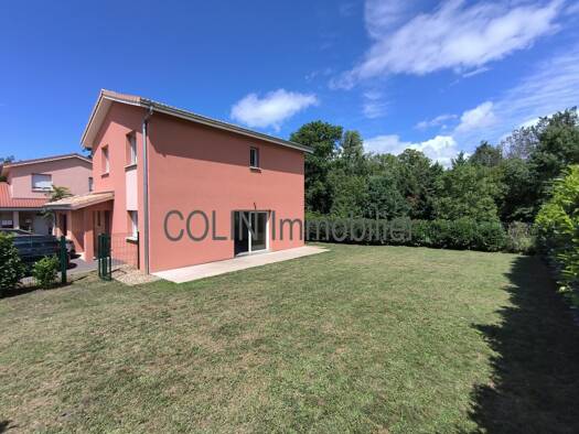 Maison à louer 1 300 € 5 pièces 4 chambres 104 m² 450 m² de terrain La Chartonniere Gleize 69400