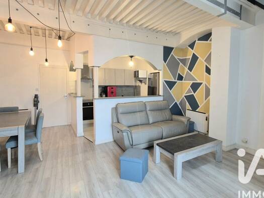 Appartement à vendre 150 000 € 3 pièces 2 chambres 67 m² Étage 2/3 Nord Ouest Saint-Galmier 42330