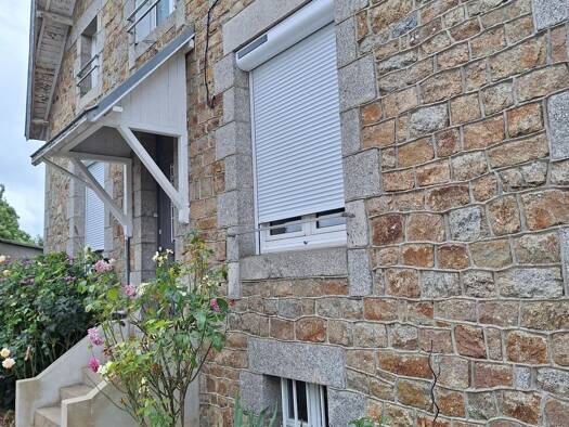 Maison à vendre 285 000 € 8 pièces 5 chambres 156 m² 628 m² de terrain Ploumagoar 22970