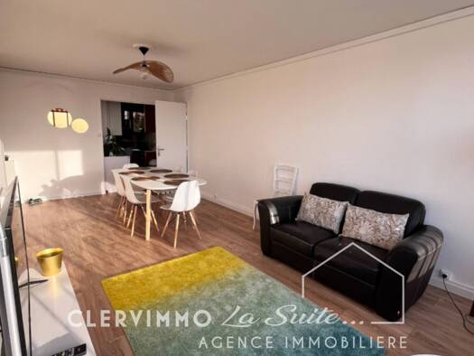 Colocation à louer 560 € 5 pièces 4 chambres 83 m² 17ème étage Marseille 9ème arrondissement 13009