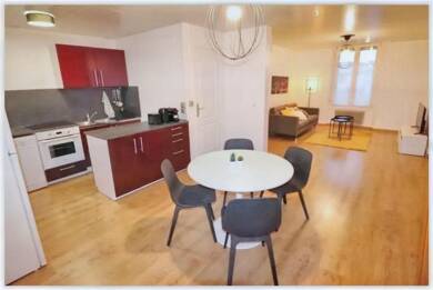 Duplex à louer 620 € 2 pièces 1 chambre 68 m² 2ème étage Centre-Léon Bourgeois Châlons-en-Champagne 51000