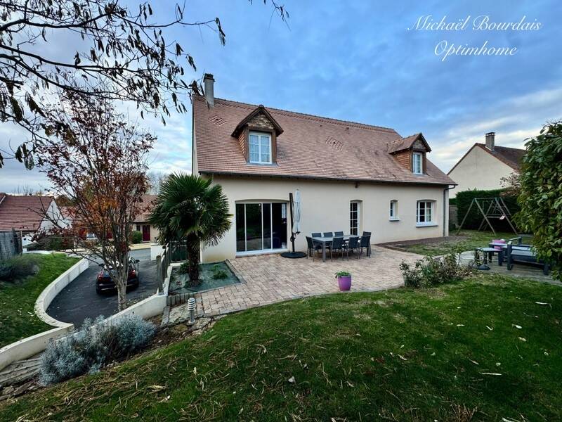 Maison à vendre, 195m², LA SUZE SUR SARTHE