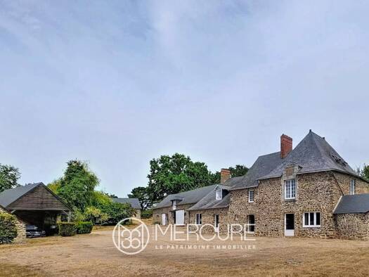 Demeure à vendre 651 000 € 7 pièces 5 chambres 214 m² 43 315 m² de terrain Gué d'Orger-Dacterie Laval 53000