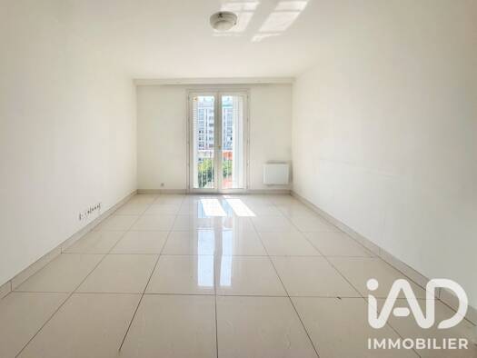 Appartement à vendre 149 000 € 3 pièces 2 chambres 54 m² Étage 4/4 La Muette Drancy 93700
