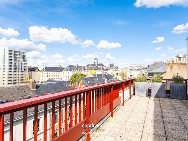 Appartement à vendre 179 900 € 4 pièces 2 chambres 81 m² Étage 5/5 Quartier du Centre Le Mans 72000
