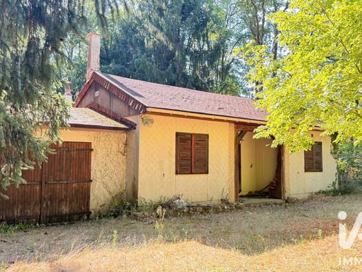 Maison à vendre 44 500 € 4 pièces 2 chambres 90 m² 2 948 m² de terrain Neuvy-sur-Barangeon 18330