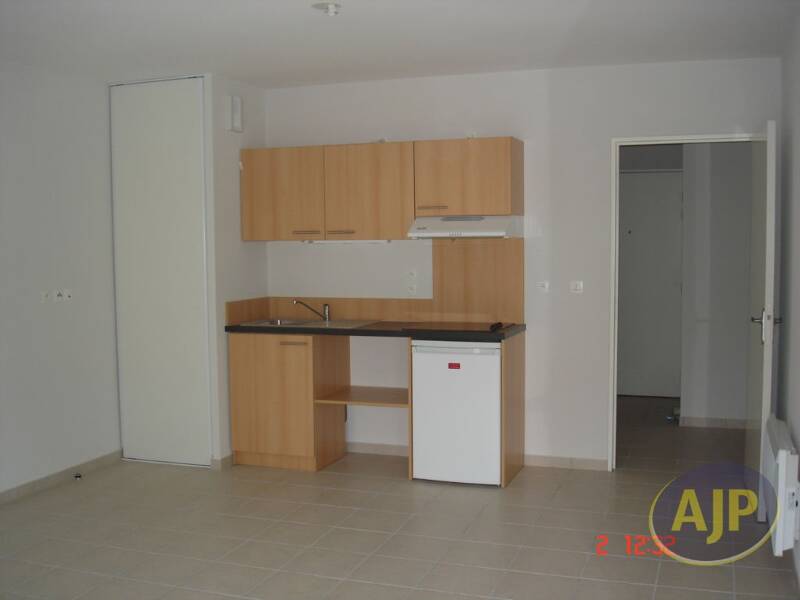 Maison à louer, 35m², PONS