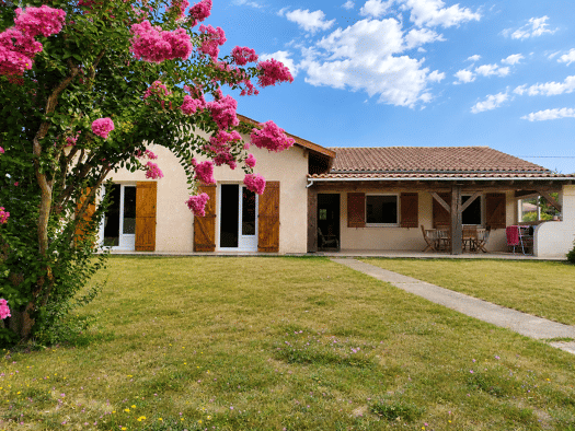 Maison de plain-pied à vendre 234 500 € 6 pièces 3 chambres 114 m² 1 387 m² de terrain Cissac-Médoc 33250