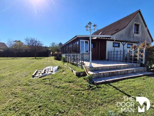 Maison à vendre 240 000 € 5 pièces 3 chambres 135 m² 1 502 m² de terrain Nogent-le-Roi 28210