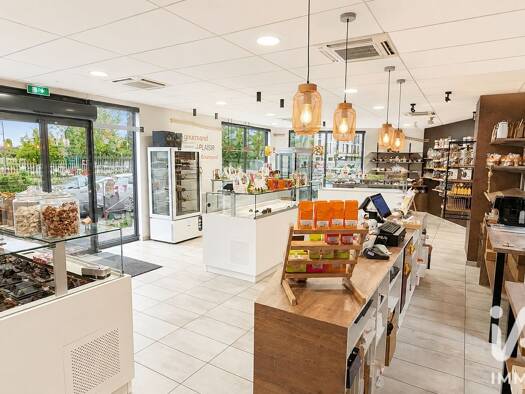 Local commercial à vendre 395 000 € 300 m² de surface de vente Sud Est Eybens 38320