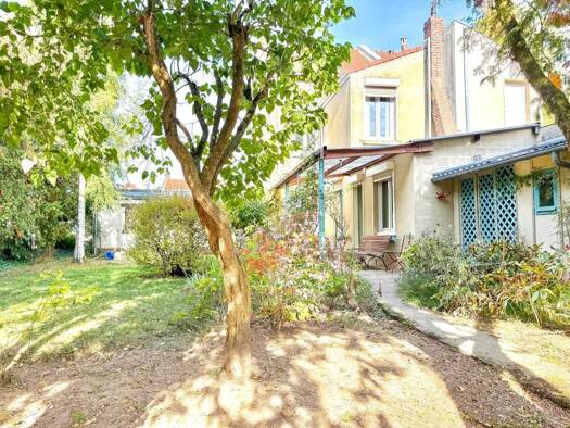 Maison de ville à vendre 365 000 € 6 pièces 4 chambres 100 m² 1 194 m² de terrain Saint Acheul Amiens 80090