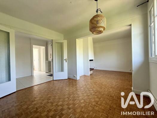Appartement à vendre 169 000 € 4 pièces 2 chambres 68,37 m² Étage 2/3 Les bords de l'Yerres Brunoy 91800