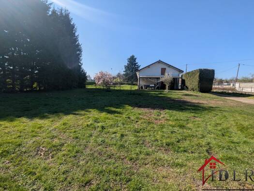 Maison de plain-pied à vendre 169 000 € 5 pièces 3 chambres 135 m² 2 891 m² de terrain Gray 70100