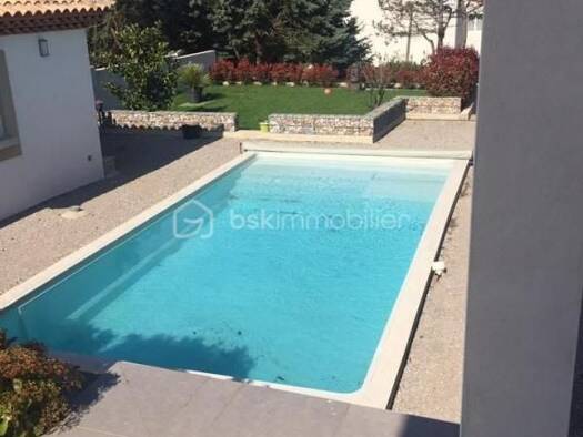 Villa à vendre 383 000 € 4 pièces 3 chambres 138 m² 1 000 m² de terrain Bédarieux 34600
