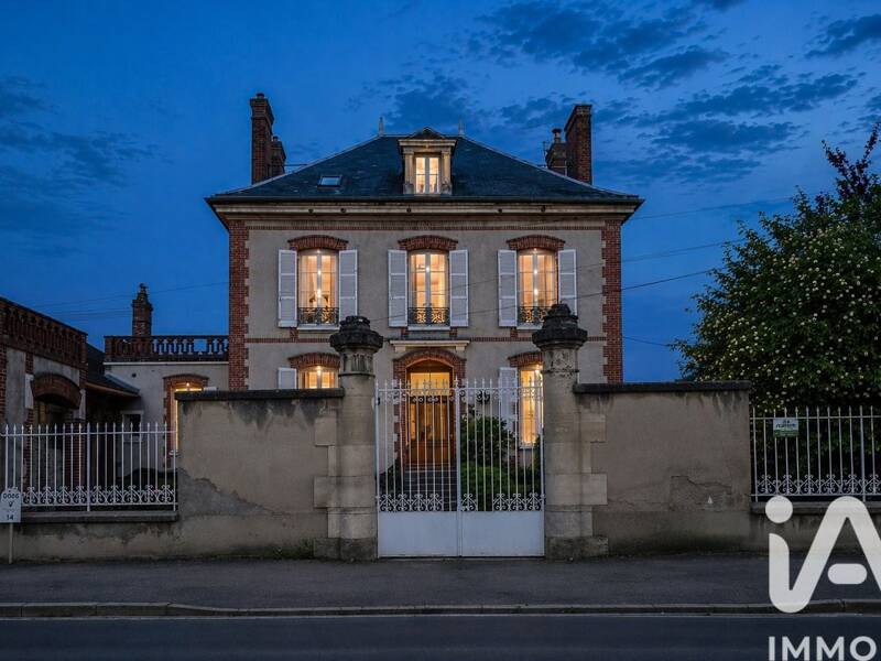 Maison à vendre, 276m², PONT SUR YONNE