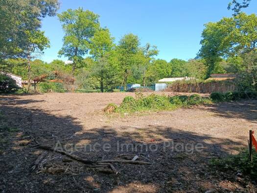 Terrain constructible à vendre 60 000 € 1 060 m² de terrain Grayan-et-l'Hôpital 33590