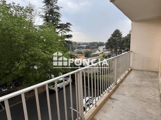 Appartement à louer 849 € 3 pièces 2 chambres 64,06 m² 1er étage Neuville-sur-Saône 69250