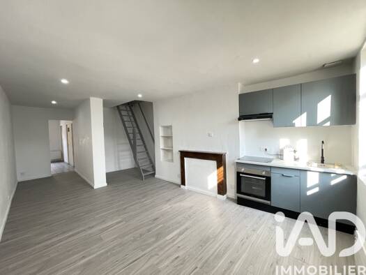 Maison à vendre 79 500 € 3 pièces 2 chambres 65 m² 95 m² de terrain Bar-sur-Seine 10110