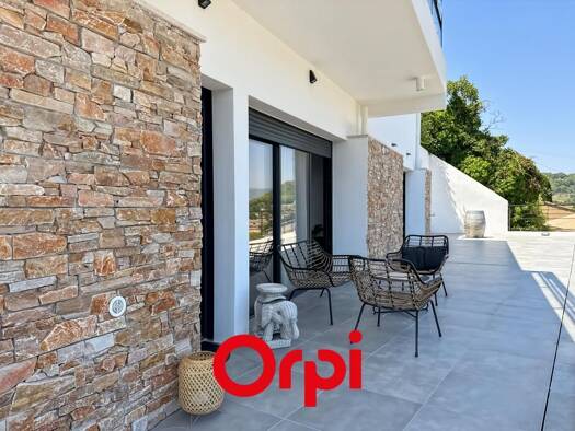 Appartement à vendre 465 000 € 3 pièces 2 chambres 71 m² 1 étages Le Rouve-Gailleux-Le Val d'Arenc Le Beausset 83330