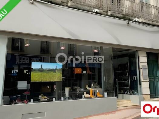 Local commercial à vendre 85 320 € 85,3 m² de surface de vente Romans-sur-Isère 26100