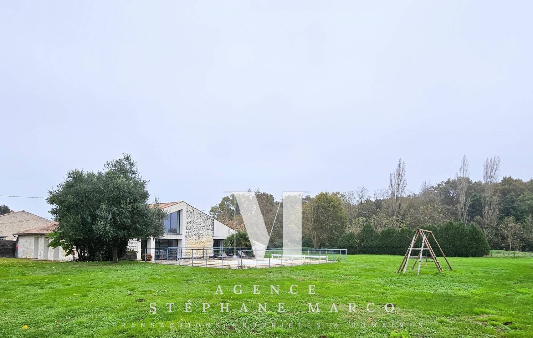 Maison à vendre, 330m², ROCHEFORT