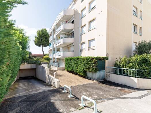 Appartement à louer - Première occupation 1 680 € 3 pièces 2 chambres 63 m² RDC/5 Les Condamines Saint-Laurent-du-Var 06700