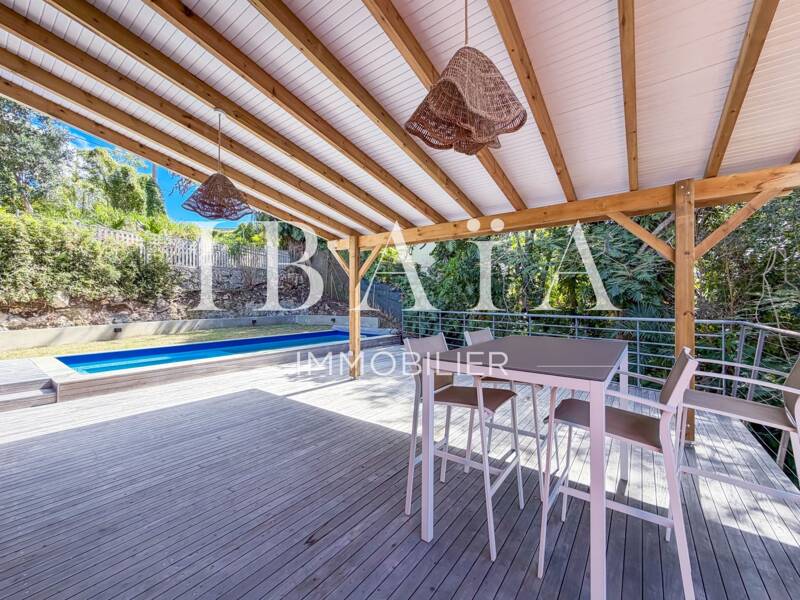 Maison à vendre, 204m², LES ABYMES