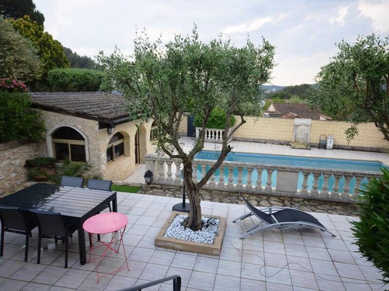 Maison à louer, 142m², VILLENEUVE LES AVIGNON