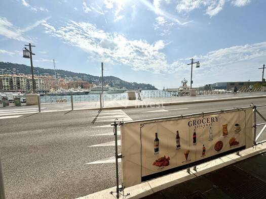 Épicerie / Alimentation Générale à vendre Fonds de commerce 179 000 € 70 m² de surface de vente Le Port Nice 06300