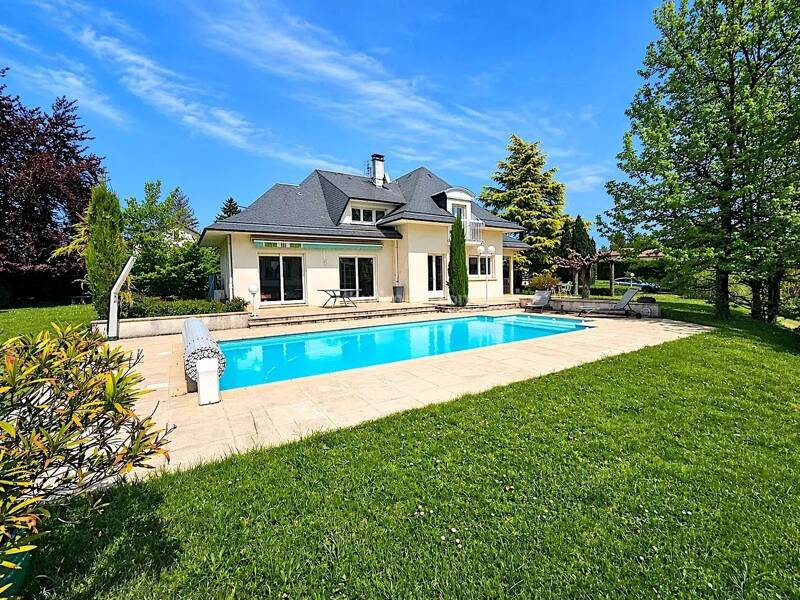 Maison à vendre, 176m², SAINT CLAIR DE LA TOUR