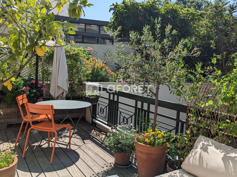 Maison à louer, 76m², PARIS 18E