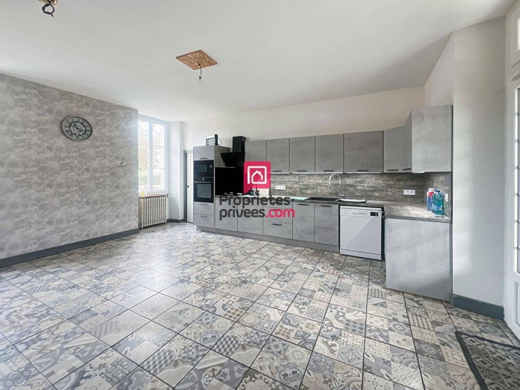 Maison à vendre, 266m², VILLANDRAUT
