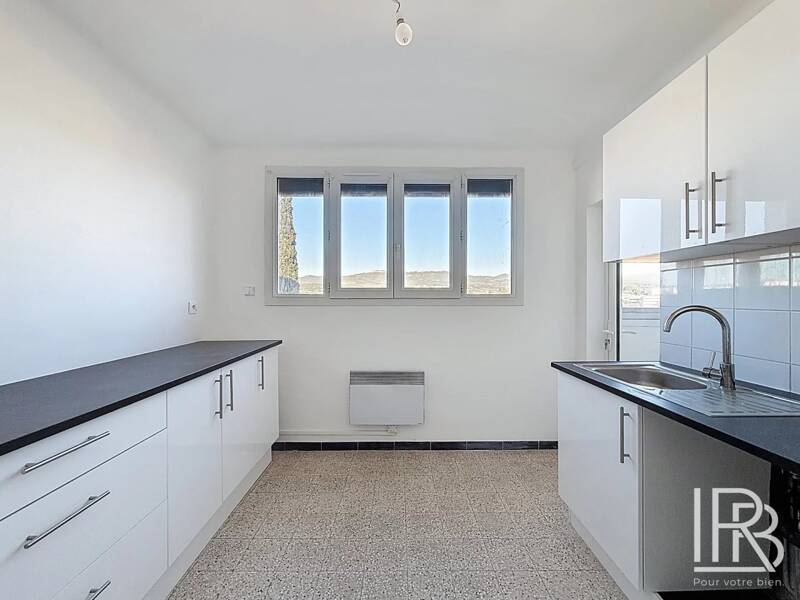 Maison à louer, 80m², MARSEILLE 13E