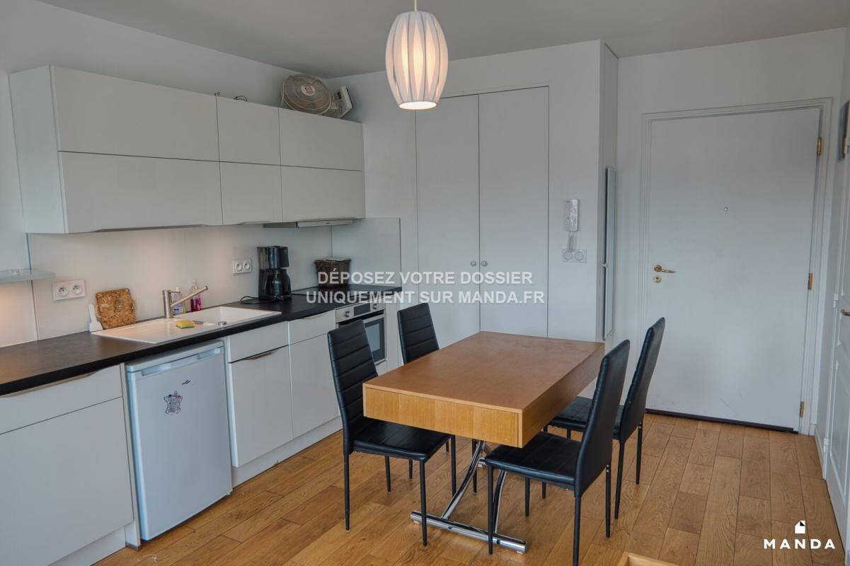 Maison à louer, 23m², ISSY LES MOULINEAUX